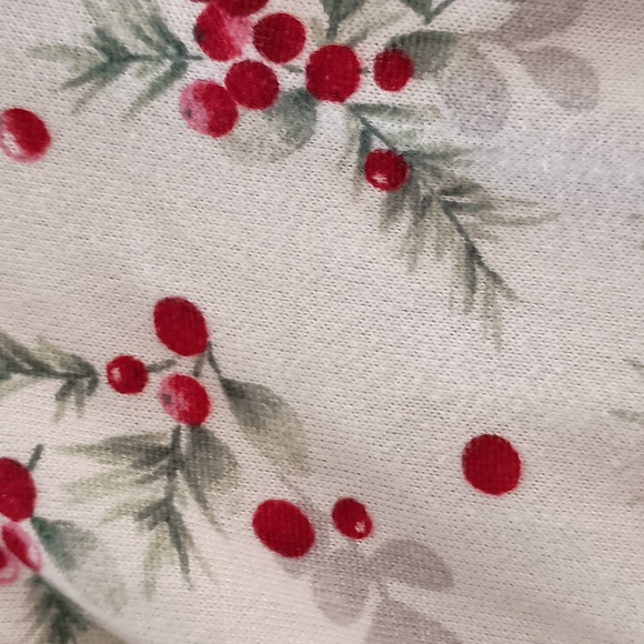 Laura Ashley 2 Pc Pajamas Set b400 - Picture 7 of 7